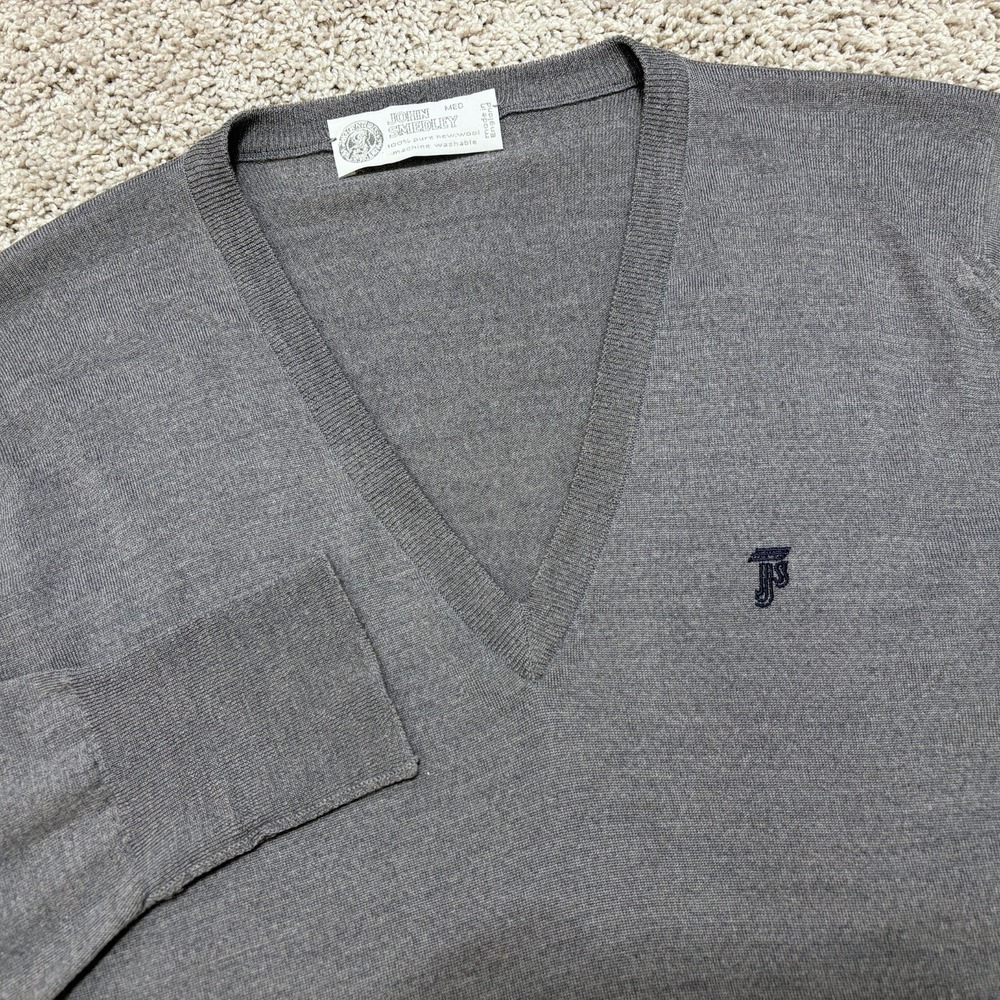 John Smedley Sweater Mens Medium V-Neck 100% Wool Gray Classic Embroidered Logo